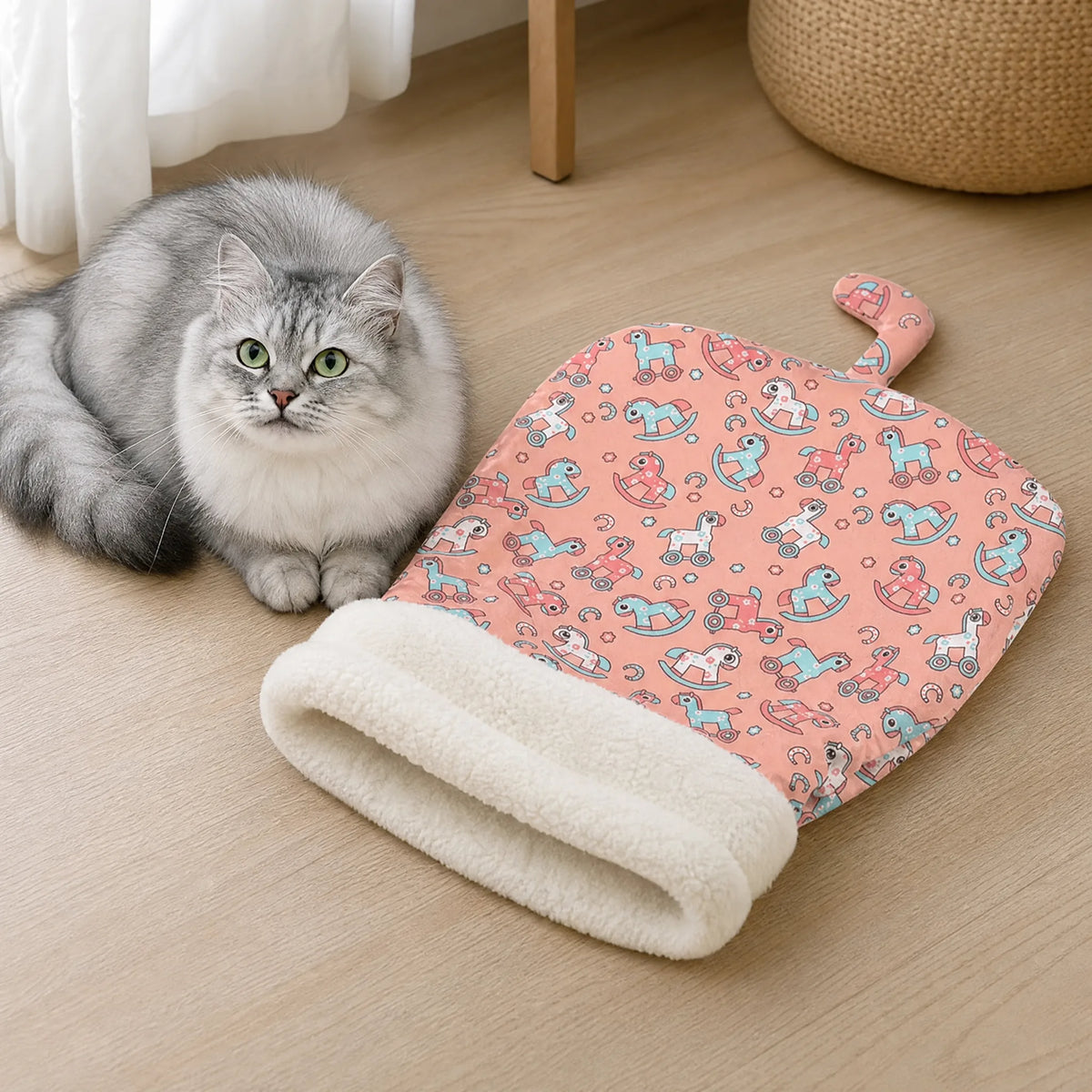 Sacco a pelo gatto rosa cavallini - in casa