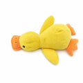 Papera peluche cane gialla corduroy su sfondo bianco