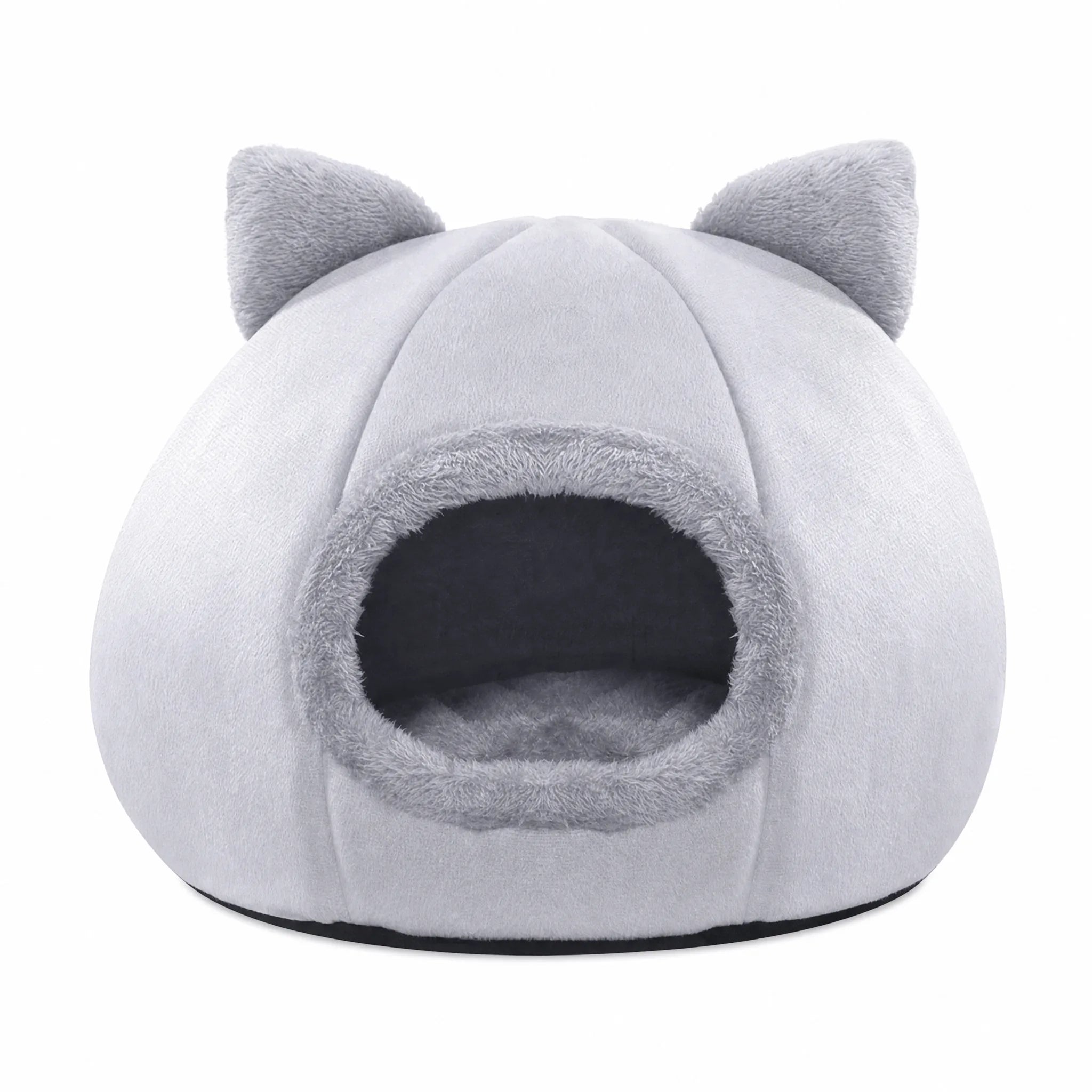 Cuccia gatto igloo grigio chiaro su fondo bianco
