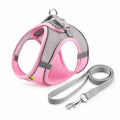 Pettorina mesh rosa con guinzaglio grigio set studio